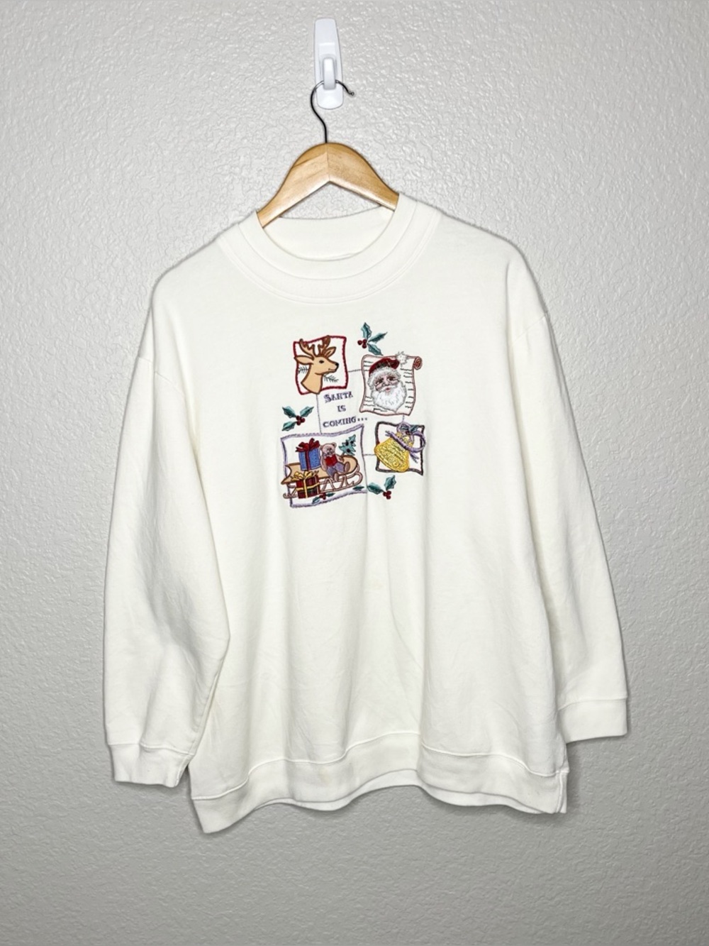 Vintage 90s Santa Is Coming Christmas Sweatshirt XL Embroidered Holiday Crewneck